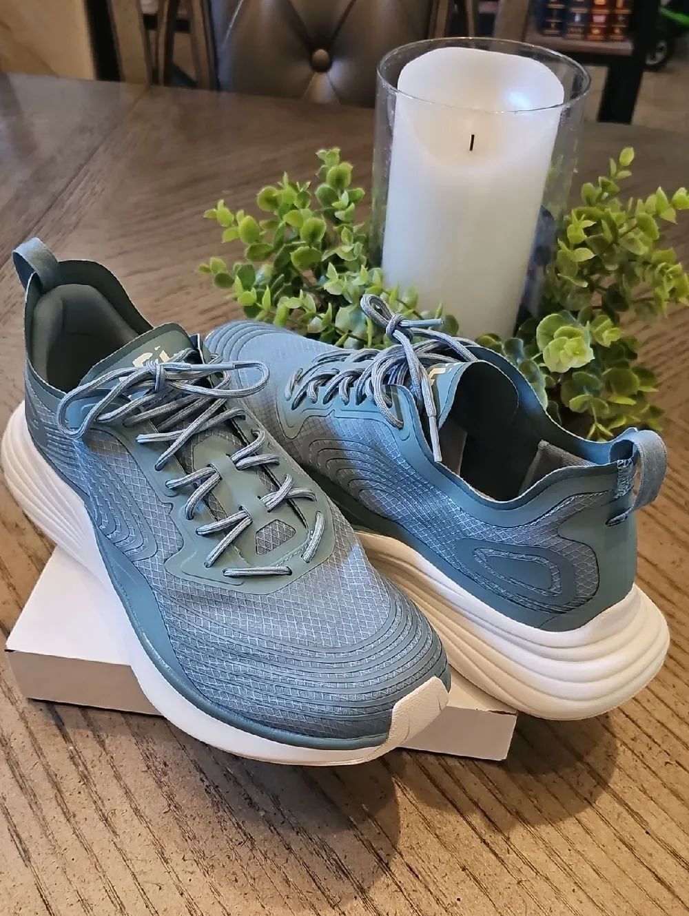 APL Mens Teal Performance Sneakers Size 10.5 New Only Worn One Time